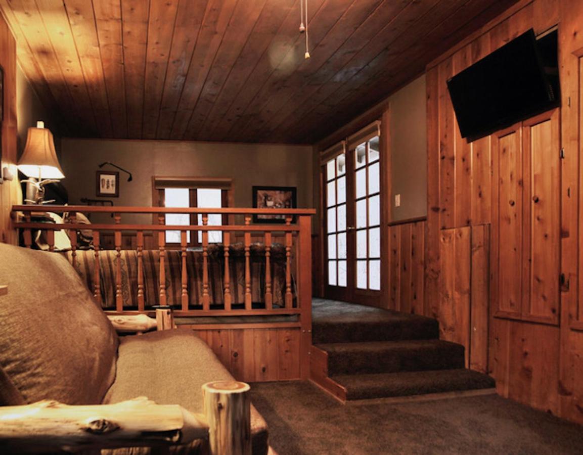 Silver Pines Lodge ไอดิลล์ไวลด์ ภายนอก รูปภาพ