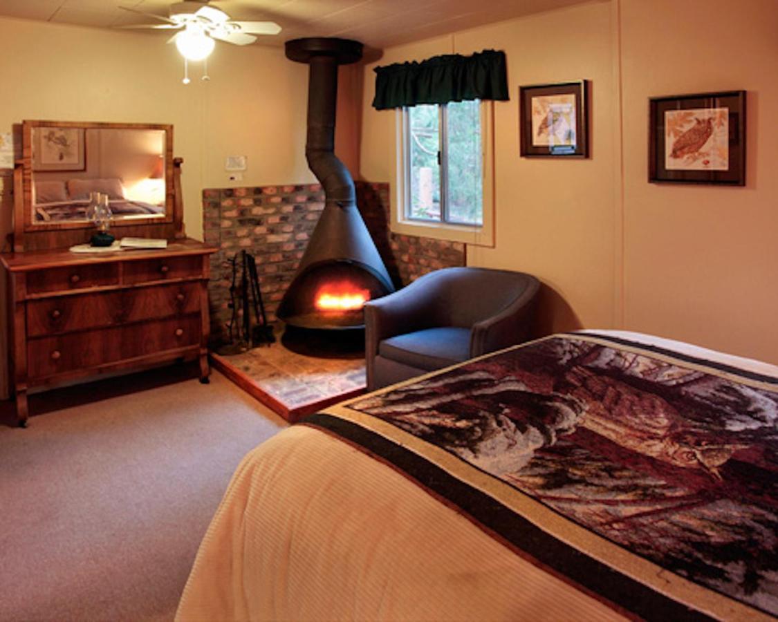 Silver Pines Lodge ไอดิลล์ไวลด์ ภายนอก รูปภาพ
