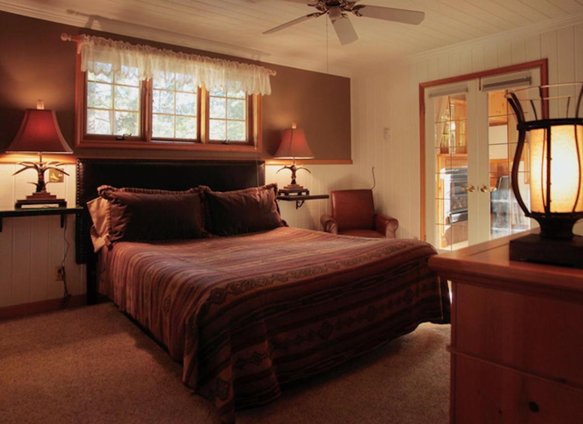 Silver Pines Lodge ไอดิลล์ไวลด์ ภายนอก รูปภาพ